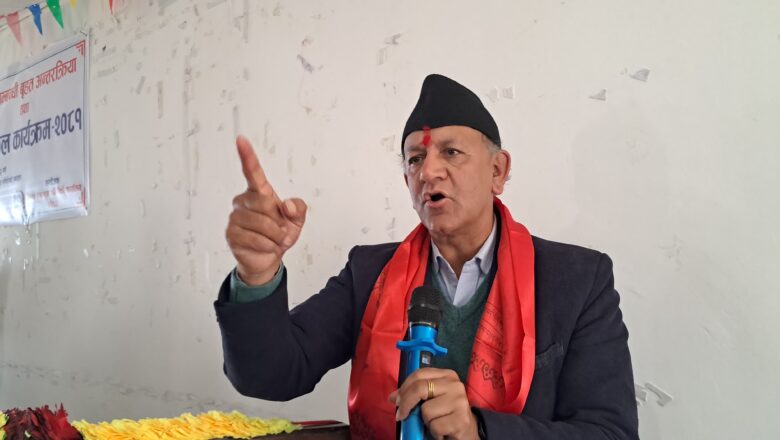 ‘बाँदर मार्ने कि बिचौलियालाई जेल हाल्ने ?’