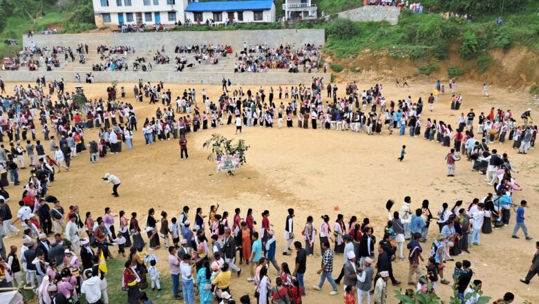 धुमधामका साथ साकेला उभौलीको विदाई