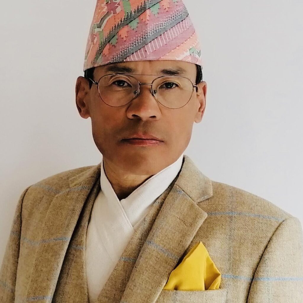 “एक जुनि बाँच्दा मानिसले कति पढनु पर्छ होला ?”