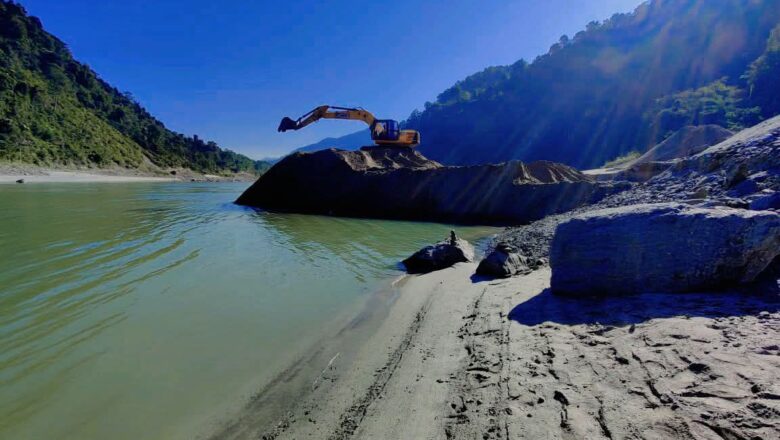 बंशिलाघाटमा बेलिब्रिज राख्न सुरु