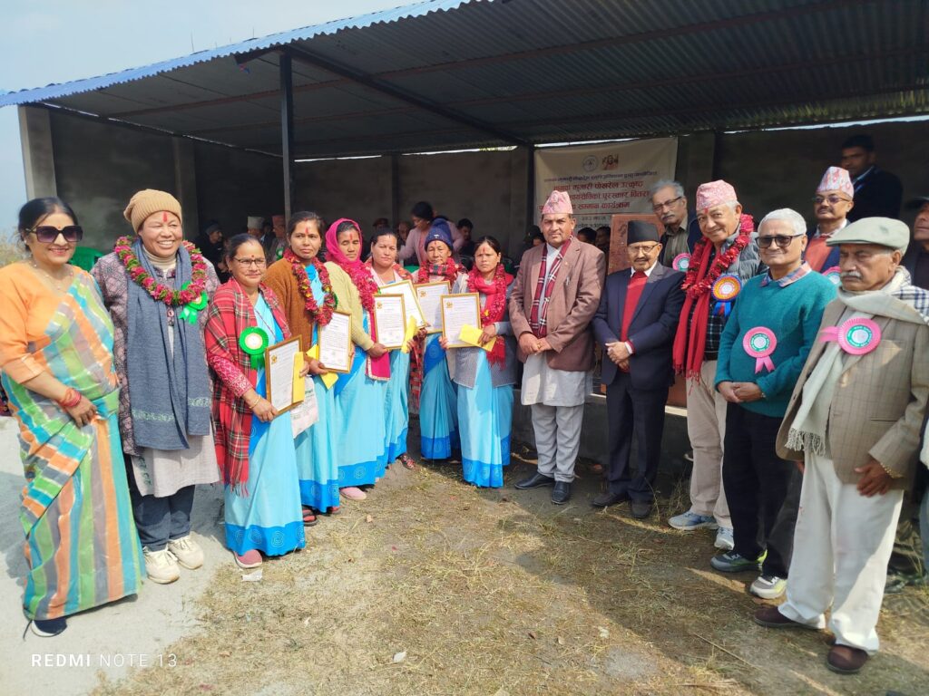 ६ जना महिला स्वास्थ्य स्वयंसेविका सम्मानित