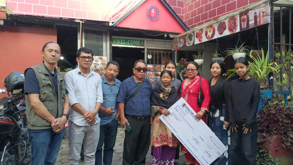 दुबै मिर्गौला फेल भएका गंगाकुमारीलाई ९ लाख प्रदान